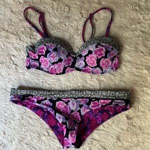 LA Hearts push up reversible bottom Bikini!!!